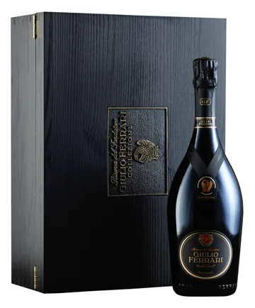Bottiglia di Ferrari, Trentodoc Giulio Riserva del Fondatore 2007